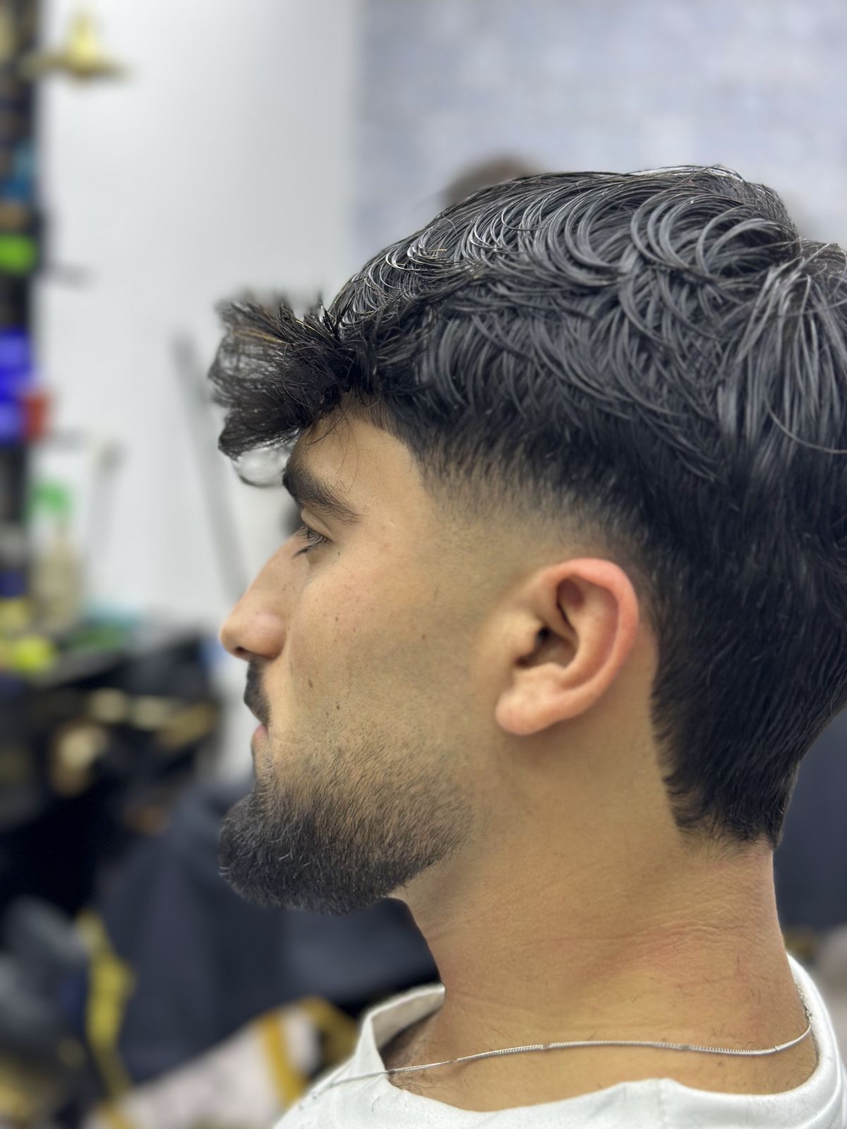 Getextureerde pony met skin fade en baard